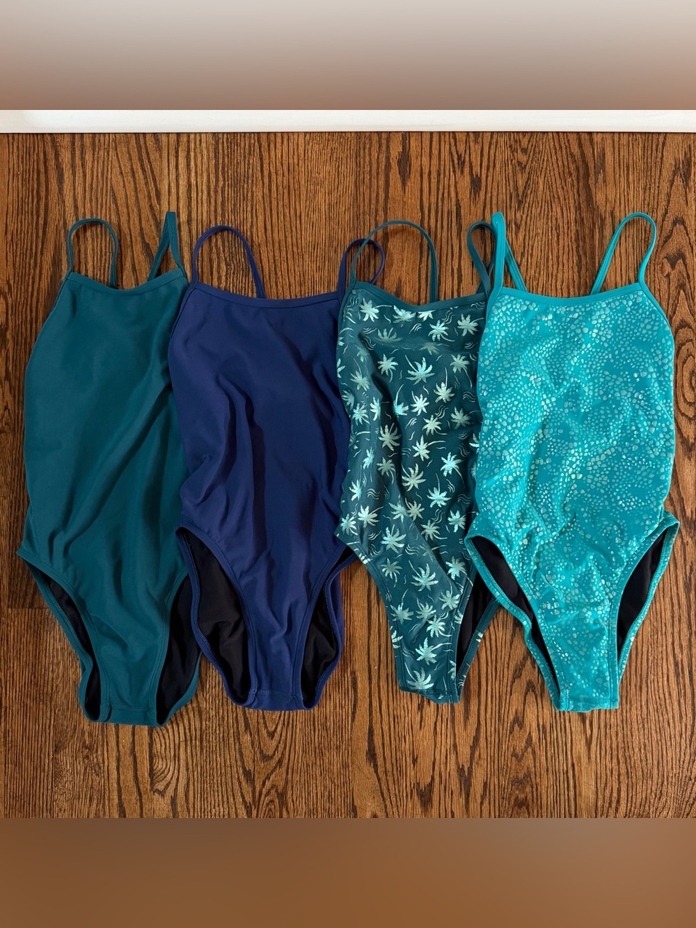 JOLYN One piece Bundle size 26 + Metallics